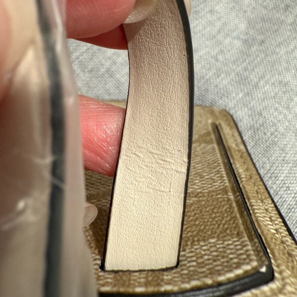 Coach Beige Luggage Tag - Picture 5 of 6